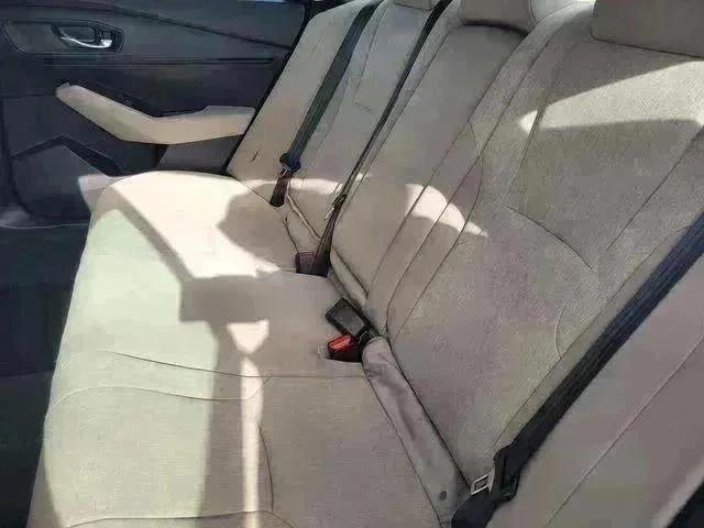 Used 2024  Honda EX image 15