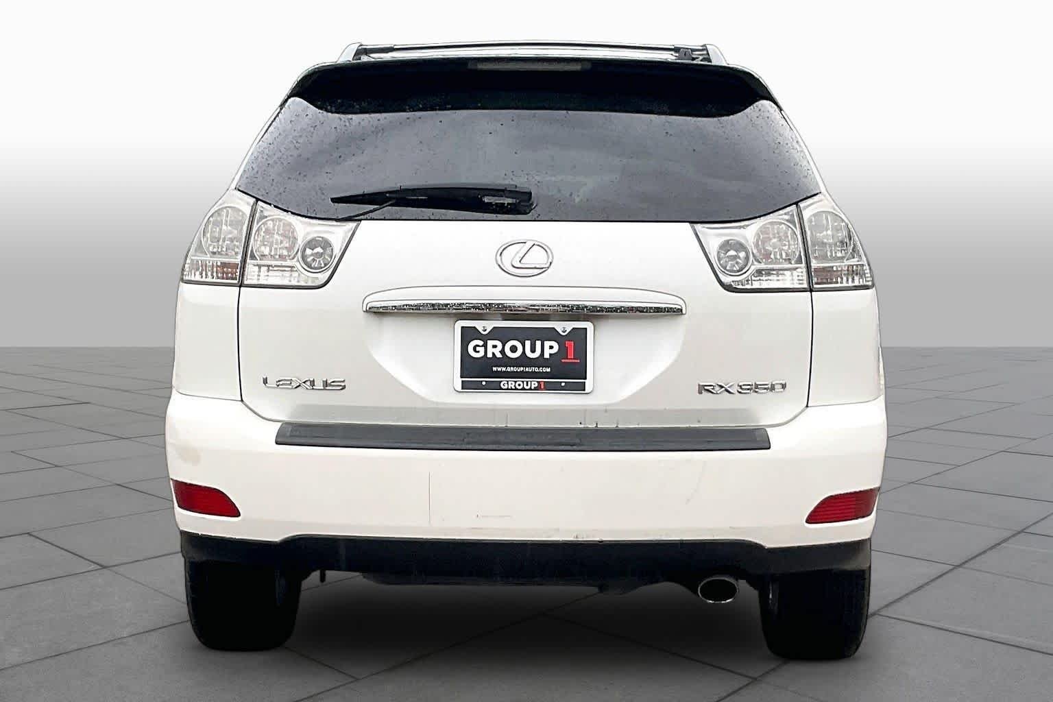 Used 2008 Crystal White Lexus  image 4