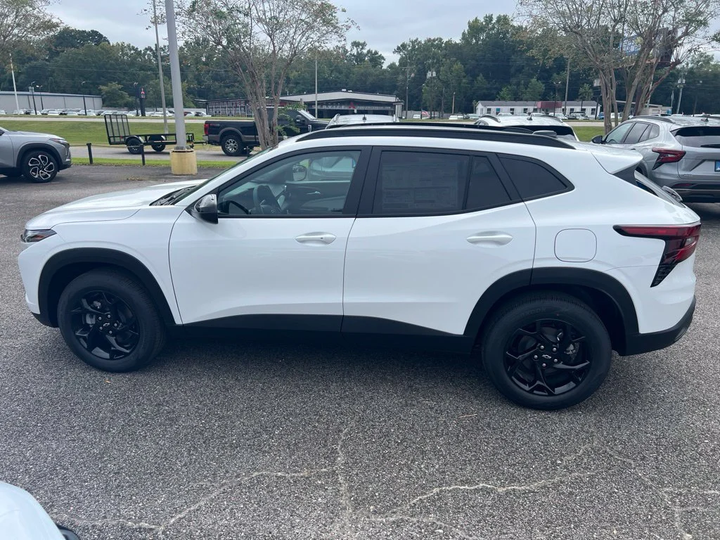 New 2026 Summit White Chevrolet LT image 2