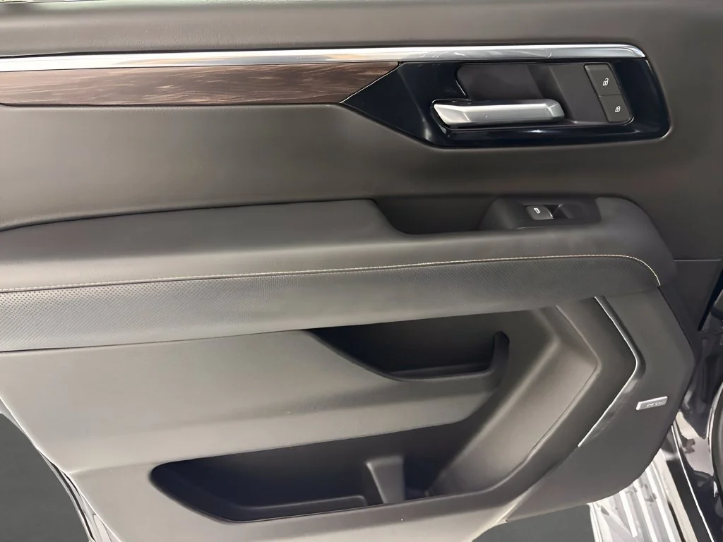 Used 2025 Dark Ash Metallic Chevrolet Premier image 26