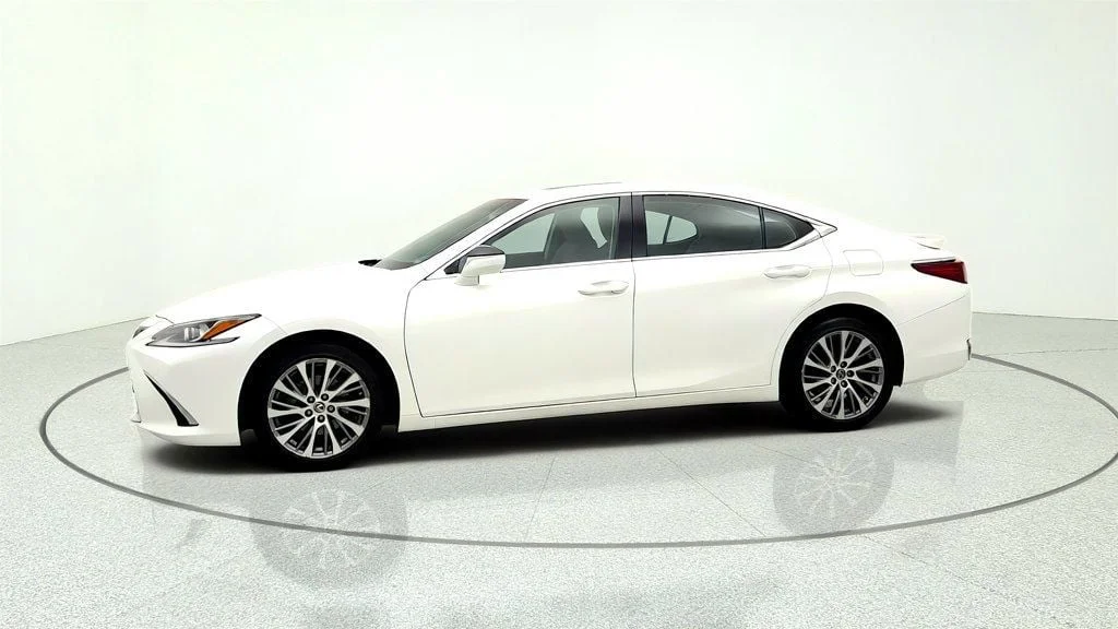 Used 2021 Eminent White Pearl Lexus ES 250 AWD w/ Premium Pkg & Blind Spot Monitor image 8