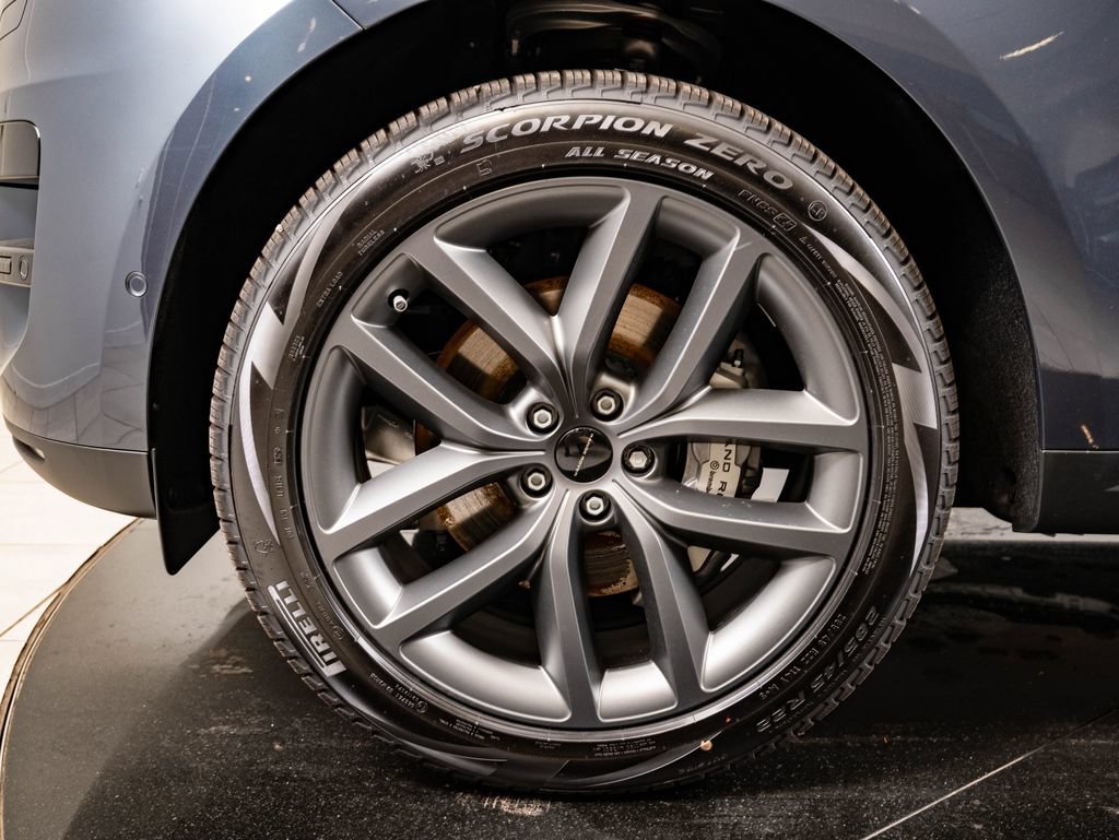New 2026 Varesine Blue Land Rover SE image 13
