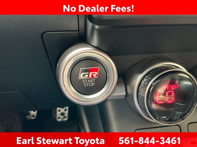 Certified Used 2025  Toyota Premium image 37