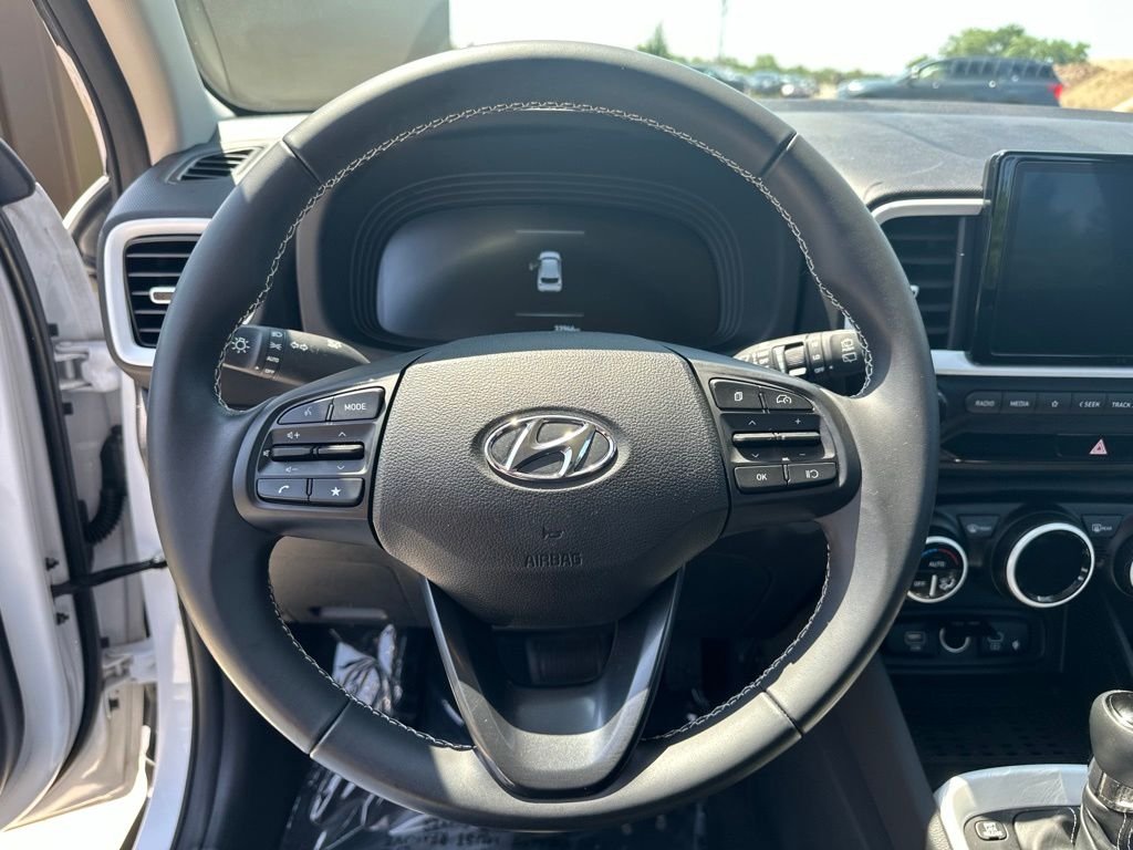 Used 2023 White Hyundai Limited image 13