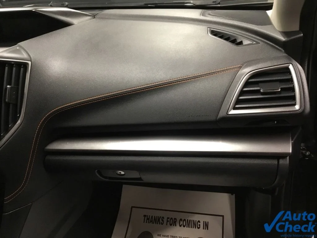 Used 2018 Gray Subaru 2.0i Limited image 33