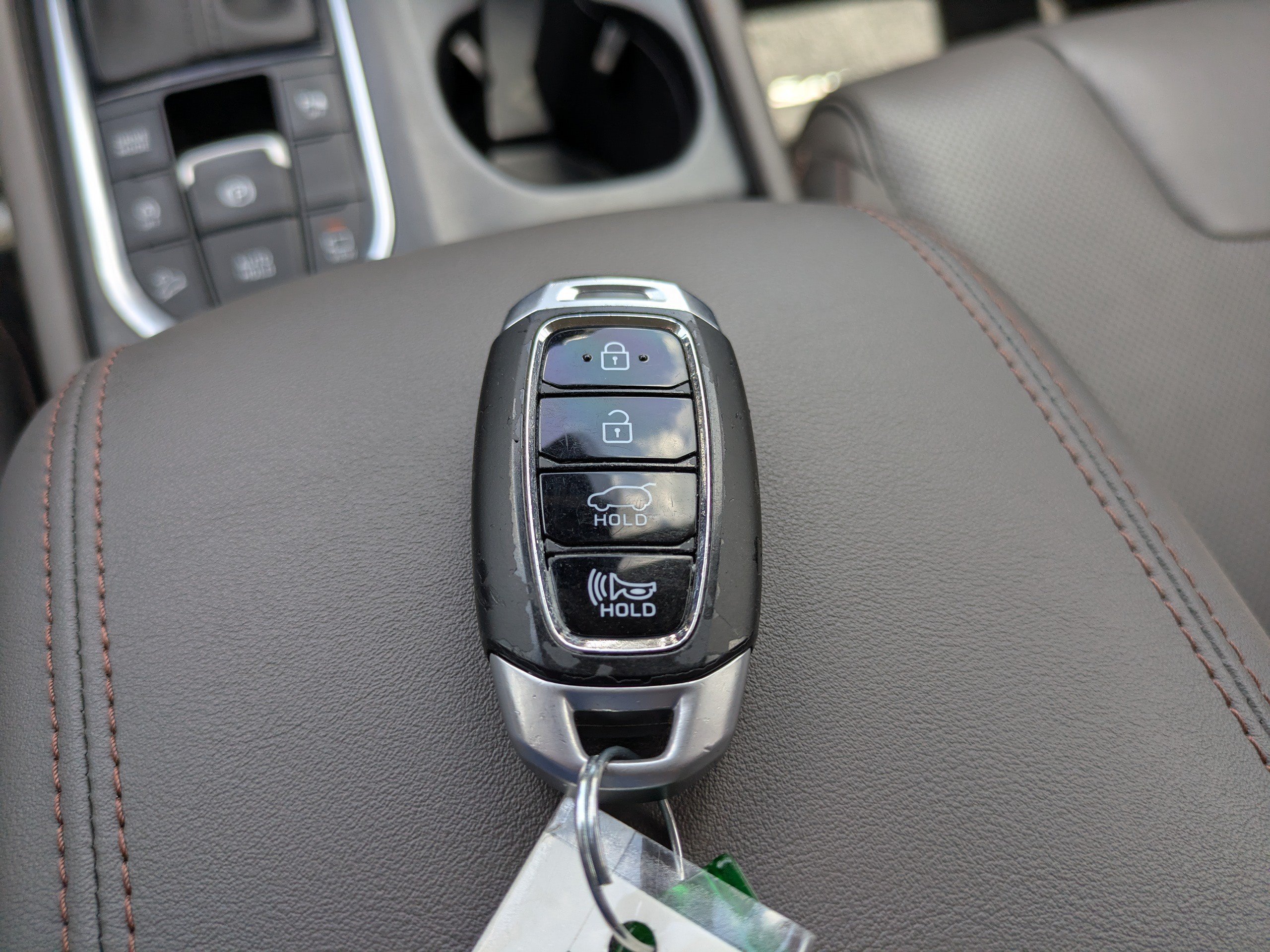 Used 2020 Shimmering Silver Pearl Hyundai LIMITED image 32