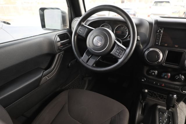 Used 2017 Gray Jeep Unlimited Sport image 19