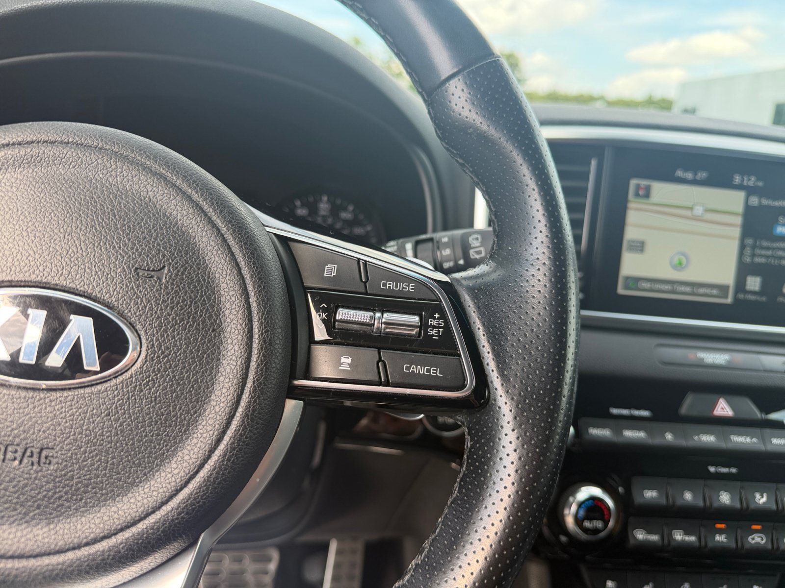 Used 2020 Pacific Blue Kia SX Turbo image 12