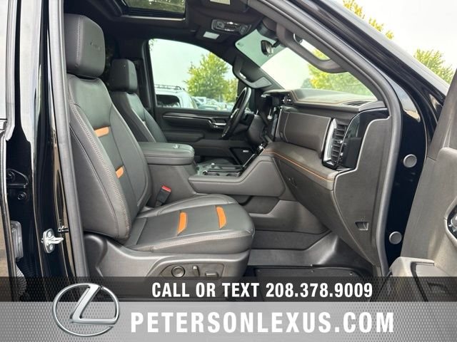 Used 2025  GMC AT4 Premium Plus image 13