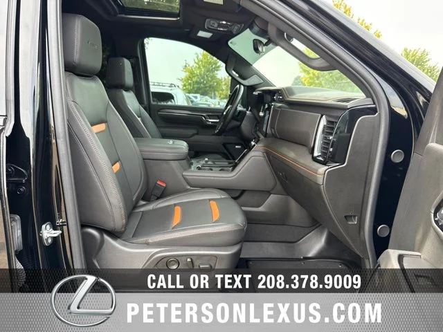 Used 2025  GMC AT4 Premium Plus image 13
