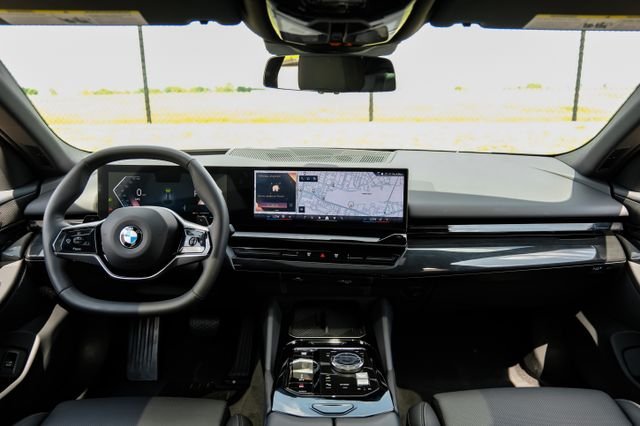 Used 2025 Black BMW 530i image 17