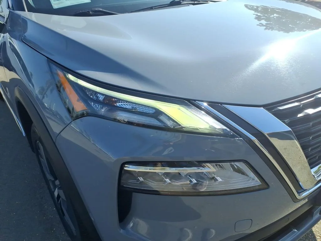 Certified Used 2023 Gray Nissan SL image 5