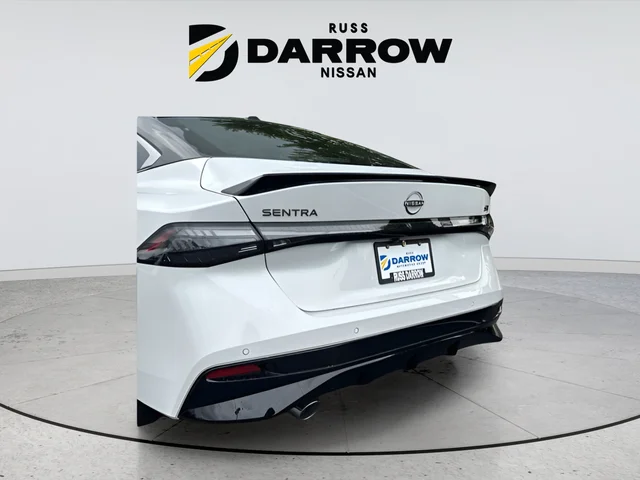 New 2026 Aspen White TriCoat / Super Black Two-tone Nissan SR image 5