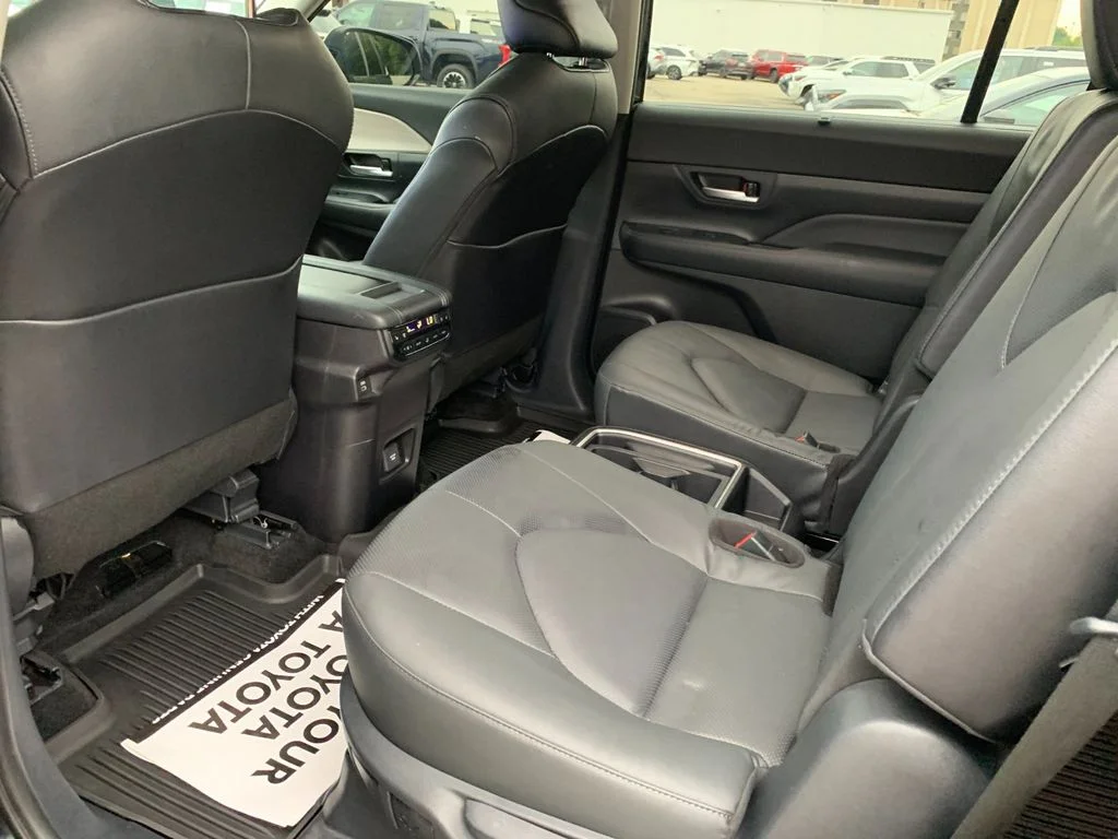 Used 2025 Black Toyota Platinum image 14
