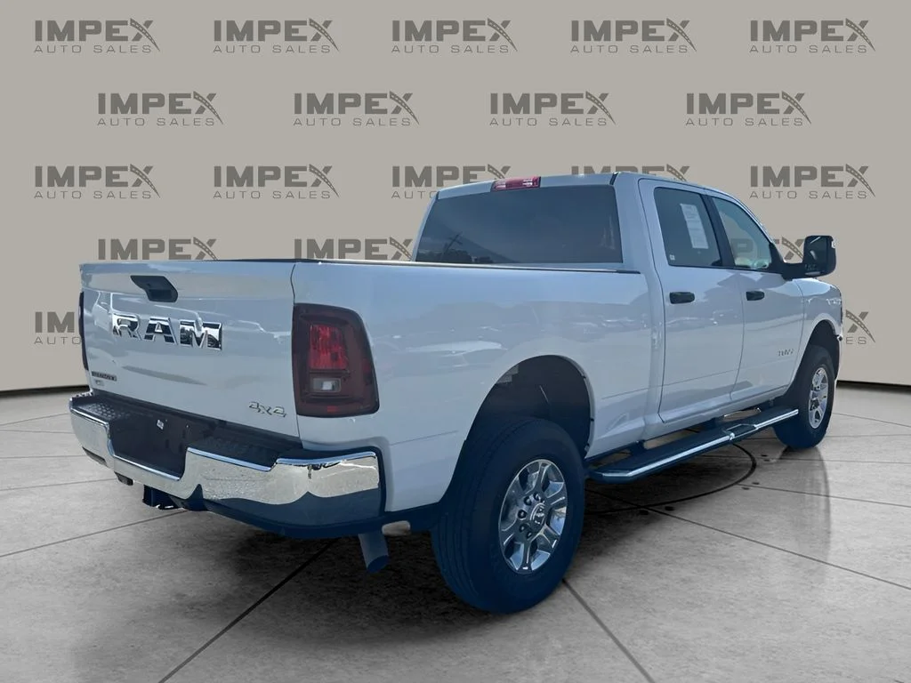 Used 2026 White Ram Big Horn image 4