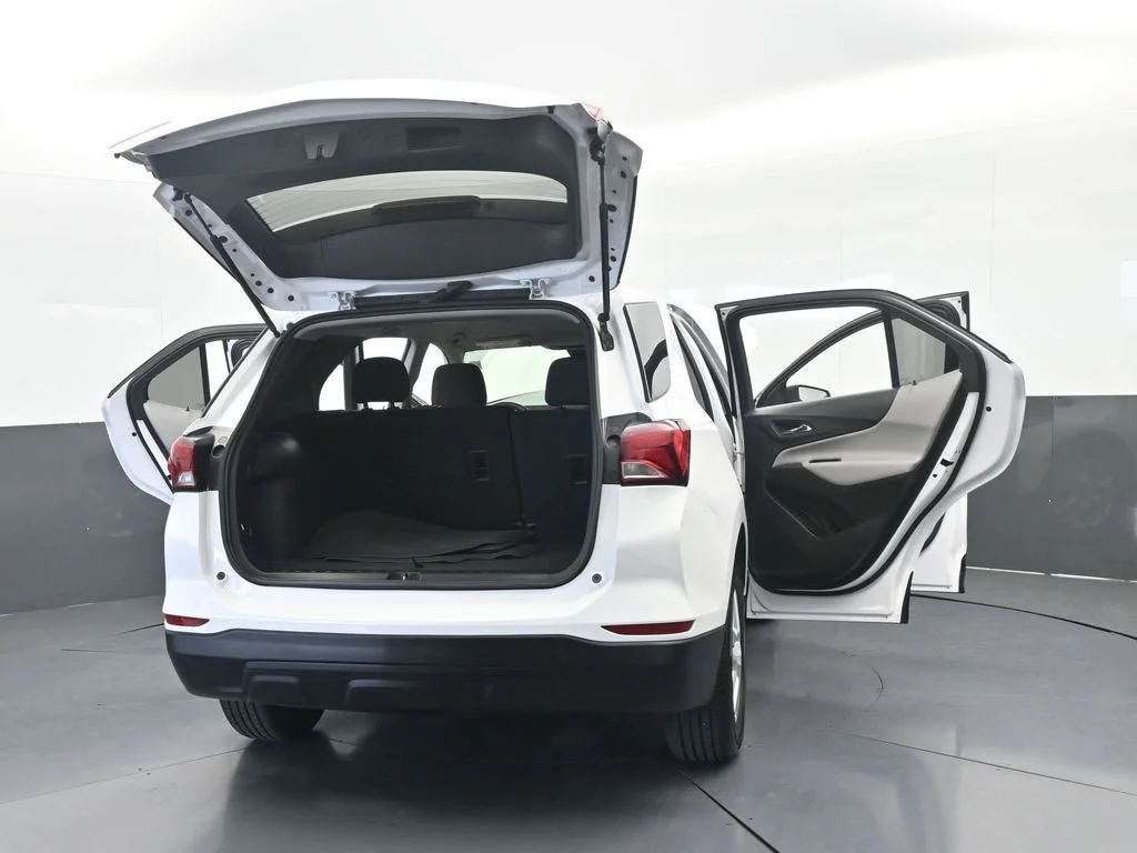 Used 2023 Summit White Chevrolet LS image 74