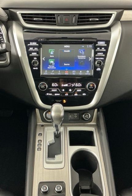 Used 2018 White Nissan Platinum image 18