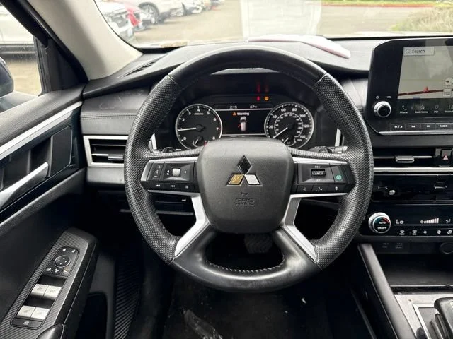 Used 2023 Cosmic Blue Metallic Mitsubishi SE image 16