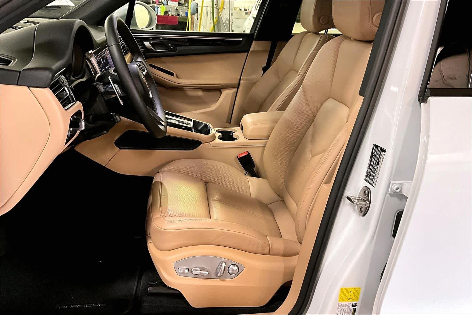 2025 Porsche Macan Base - Photo 9