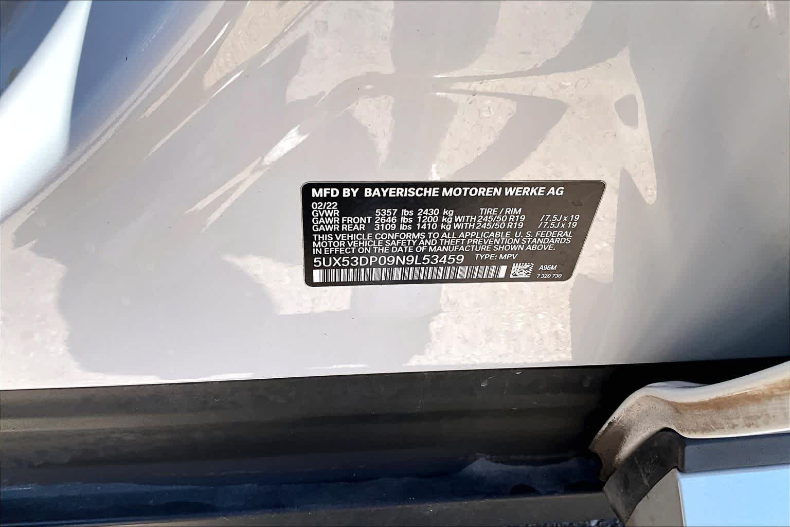 Used 2022 Mineral White Metallic BMW xDrive30i image 32