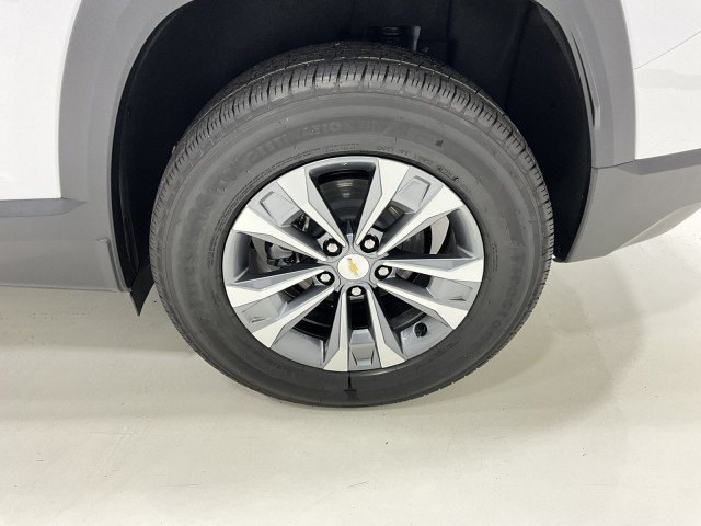 New 2027 Summit White Chevrolet LT image 10