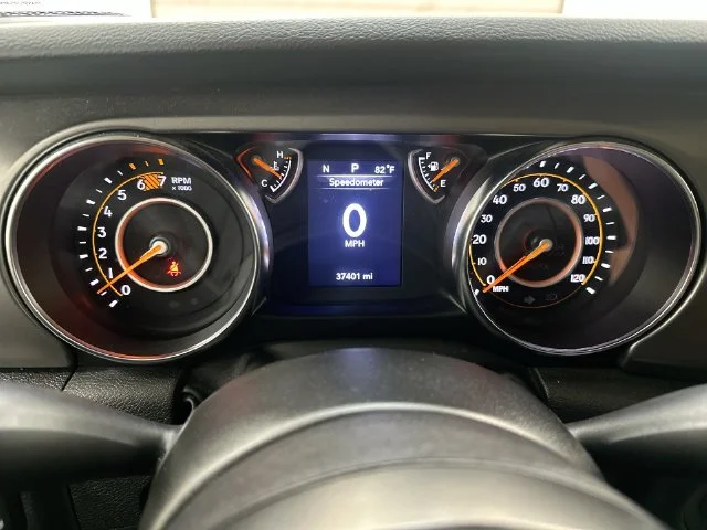 Used 2023 Yellow Jeep Sport S image 18