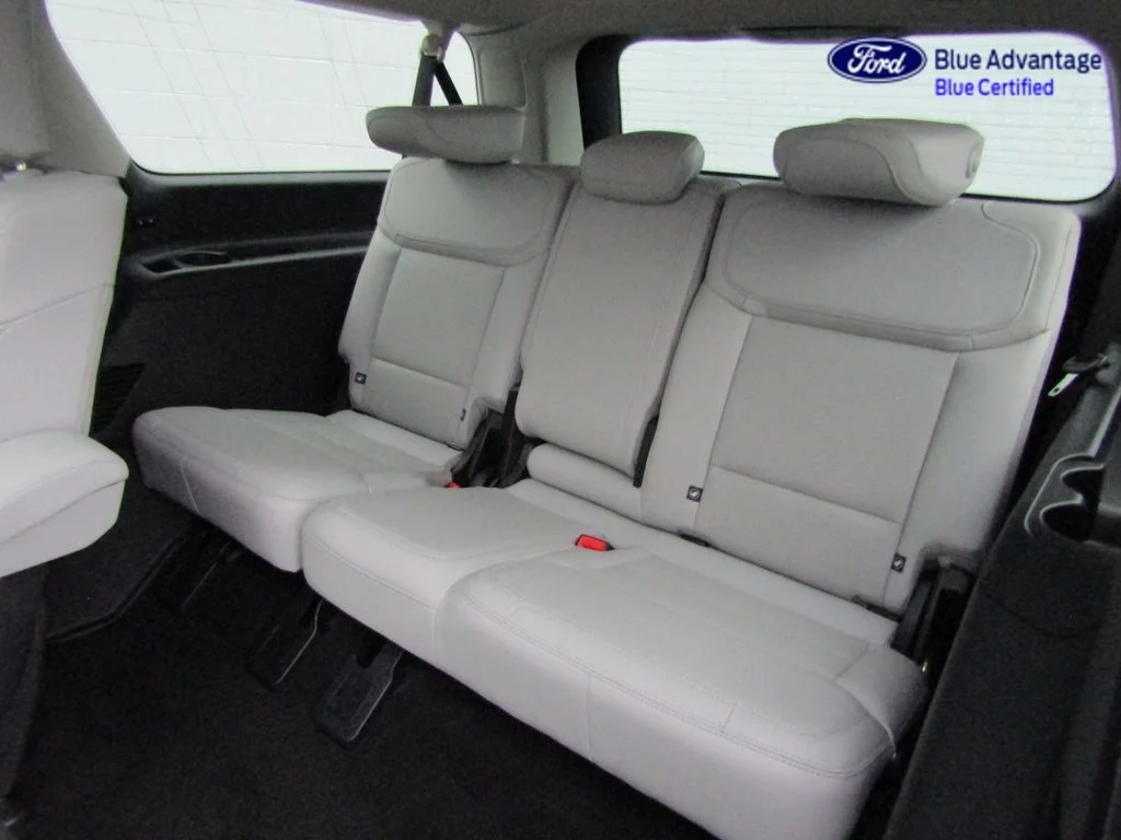 Certified Used 2025 Stone Blue Metallic Ford Platinum image 31
