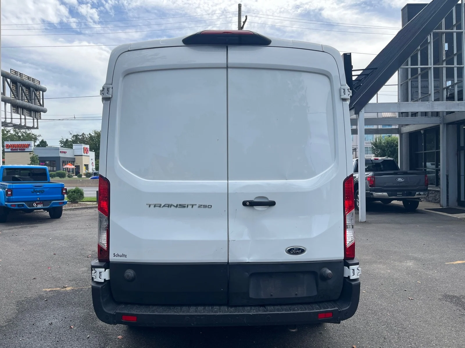 Used 2020 Oxford White Ford T250 MED ROOF image 5