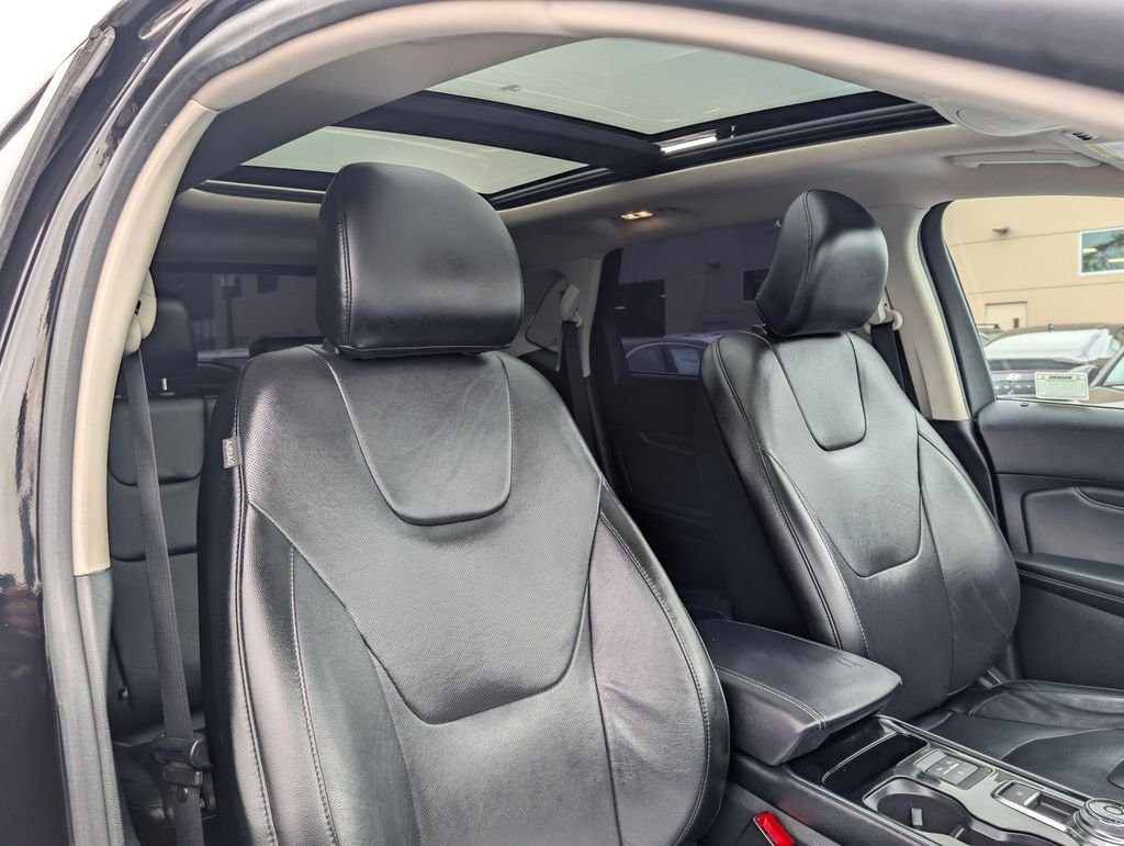 2019 Ford Edge Titanium - Photo 11