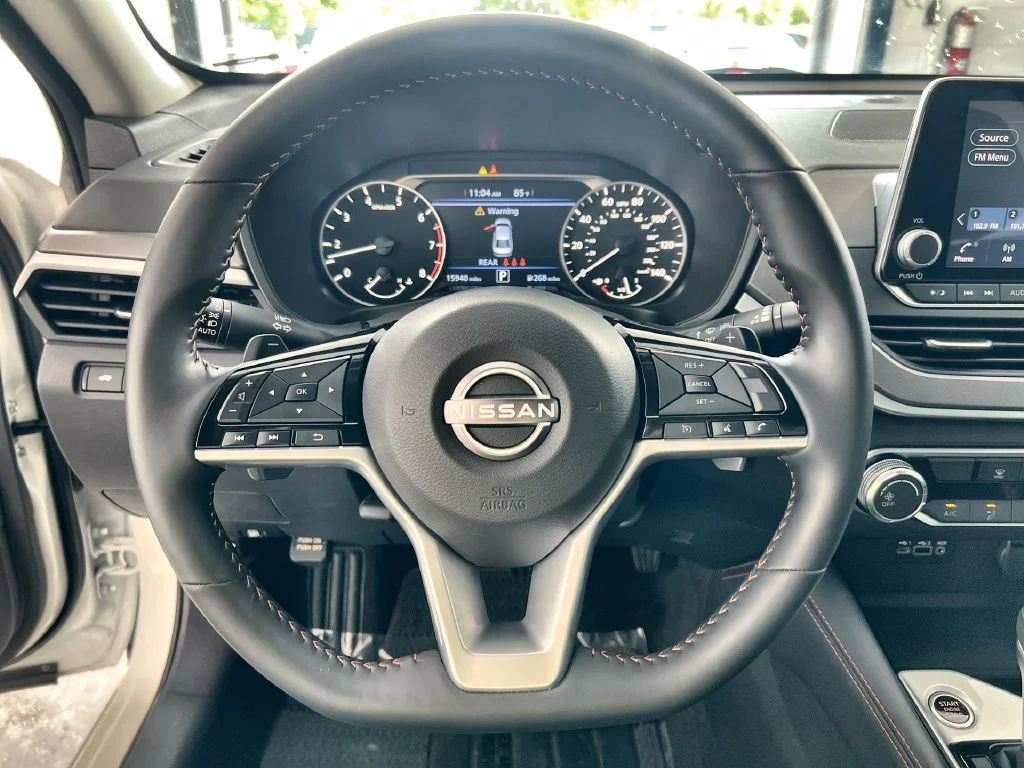 Certified Used 2025 White Nissan 2.5 SR image 11