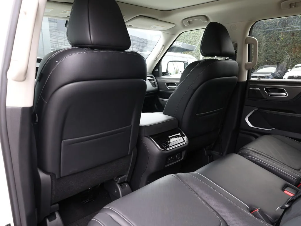 Certified Used 2026 White INFINITI LUXE image 20