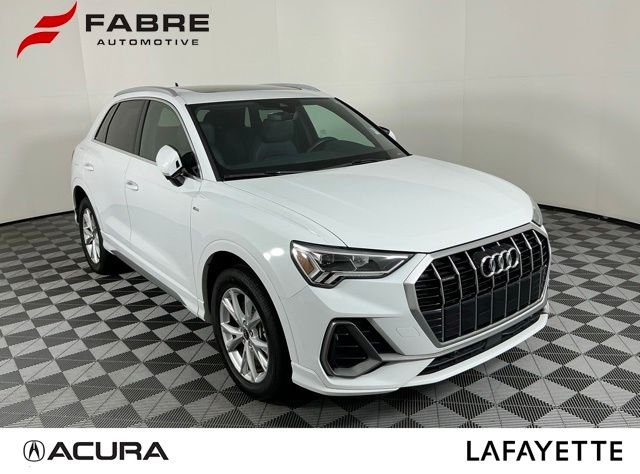 2023 Audi Q3 Premium