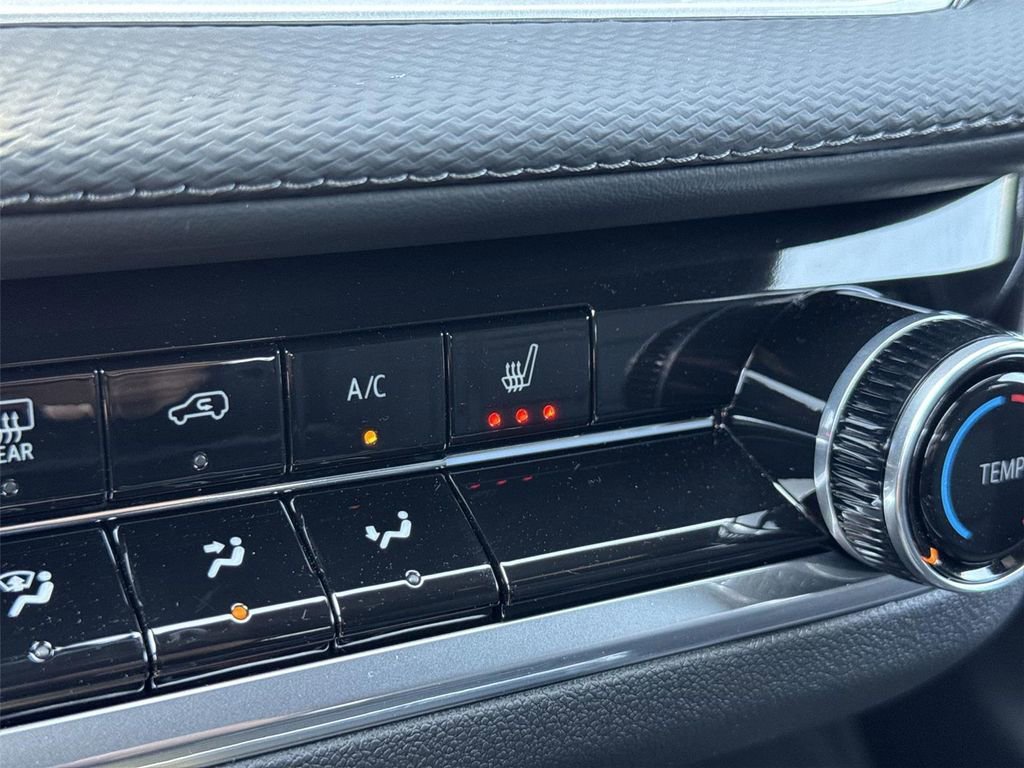 New 2026 Mosaic Black Metallic Chevrolet LT image 19