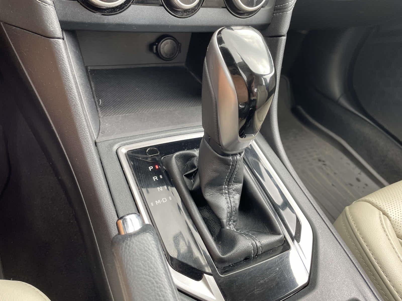 Used 2019  Subaru Limited image 31
