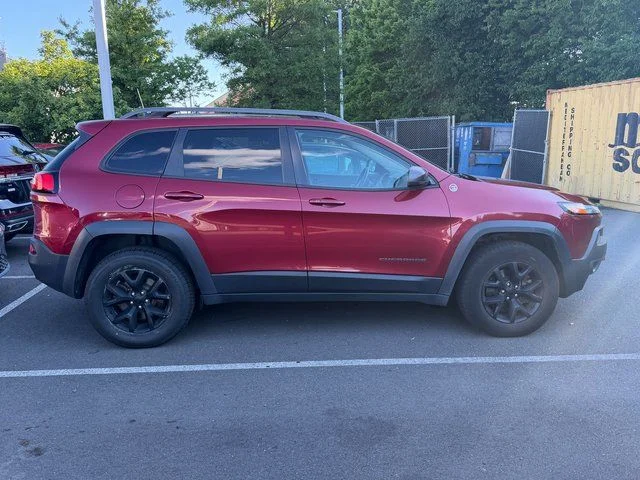 Used 2016 Red Jeep Trailhawk image 4