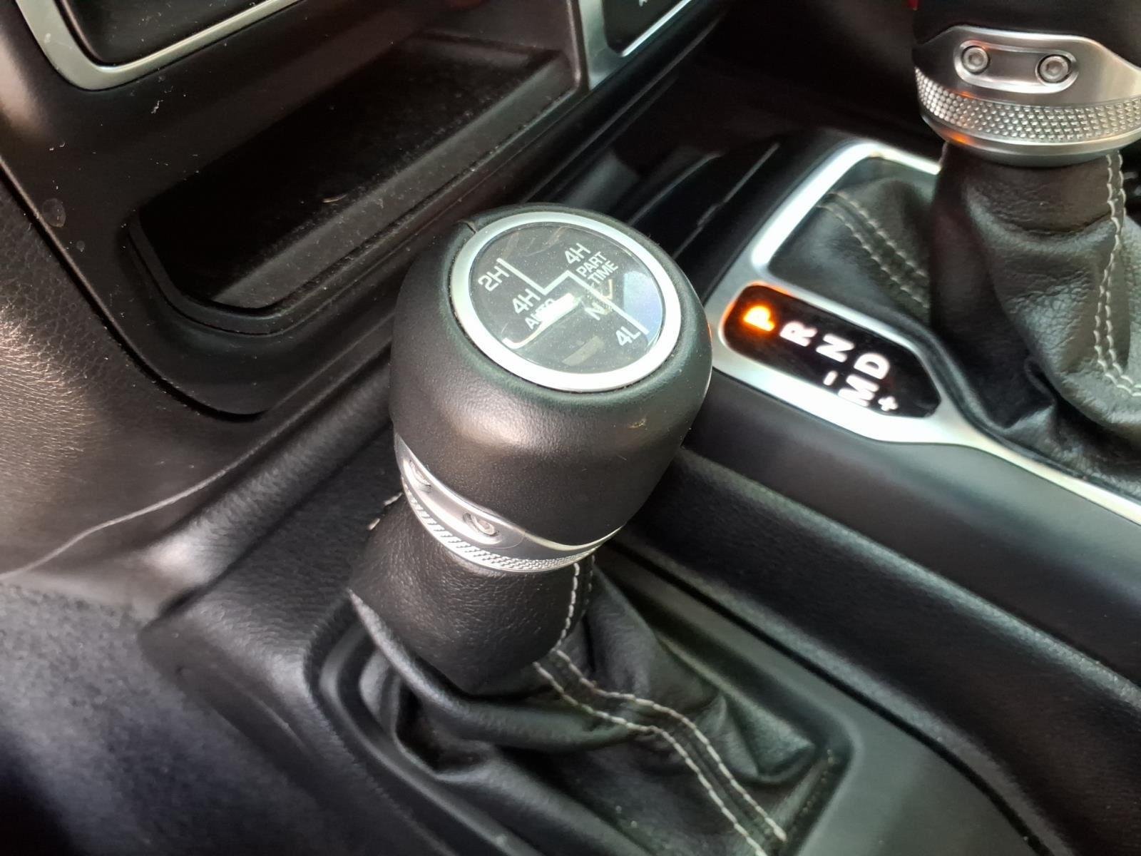 Used 2021 Bright White Clearcoat Jeep Unlimited Sahara image 10