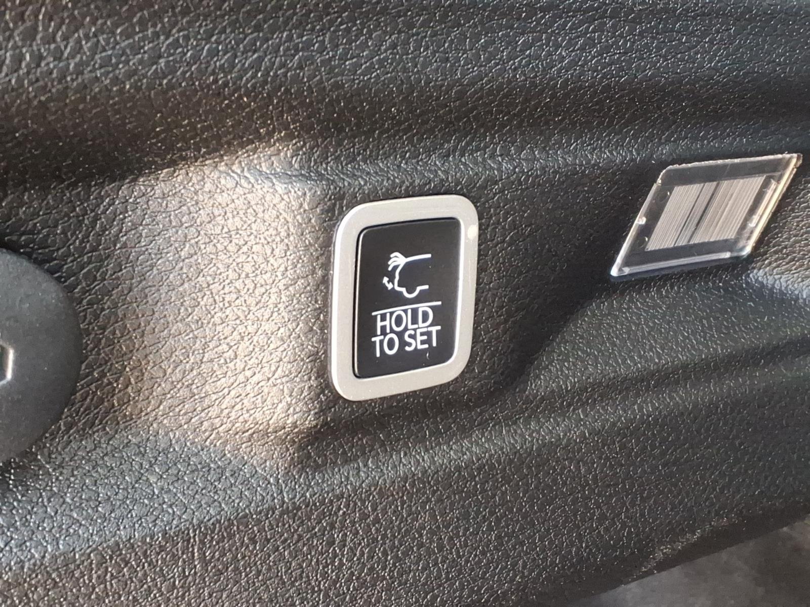 Used 2023 Gray Jeep Limited image 23