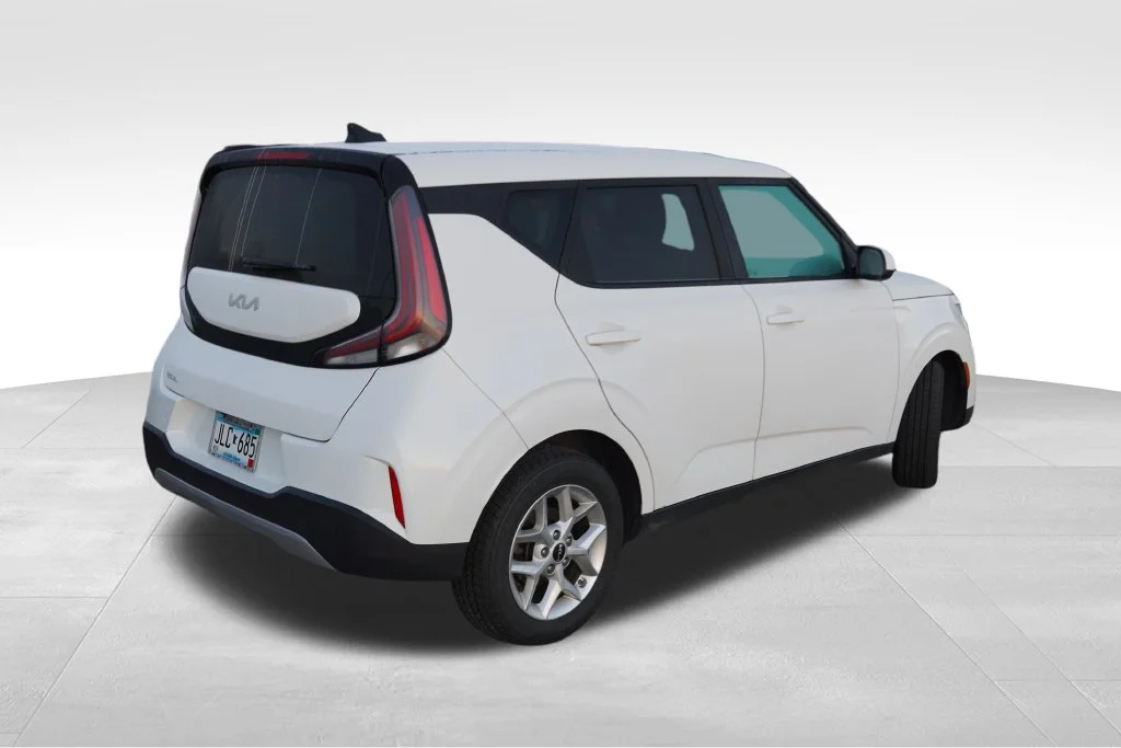 Used 2023 Snow White Pearl Kia LX image 3
