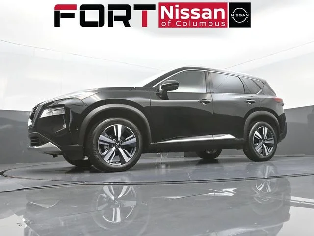 Used 2023 Black Nissan Platinum image 36