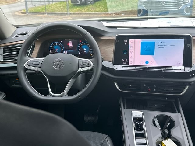 New 2026 White/off-white Volkswagen 2.0T SE image 14