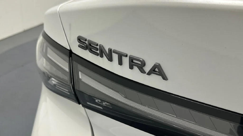 New 2026 White Nissan SL image 17