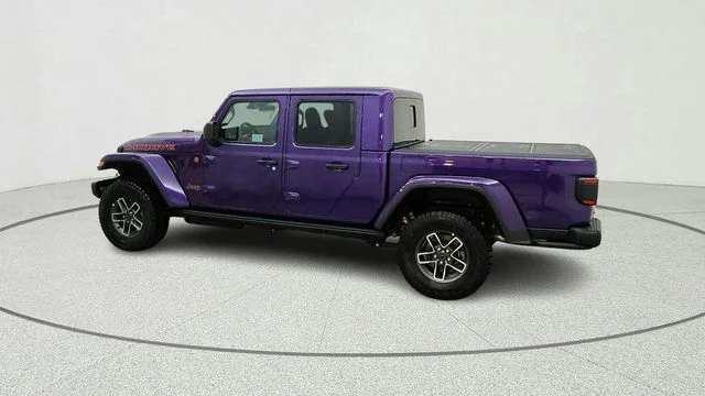 New 2026 Reign Exterior Paint Jeep Mojave X image 6