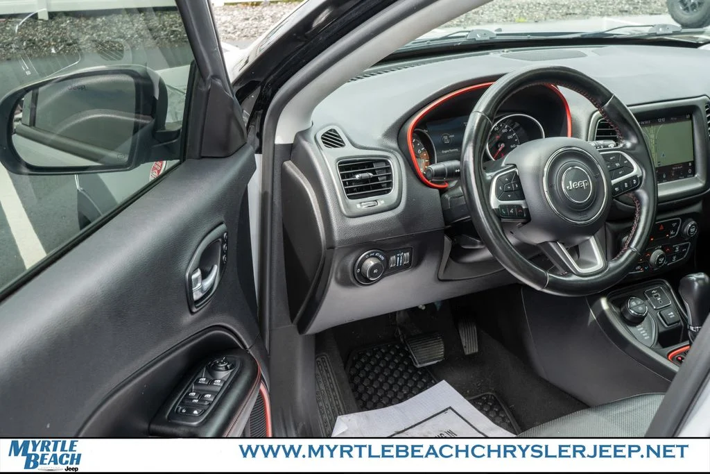 Certified Used 2021 Billet Silver Metallic Jeep Trailhawk image 15