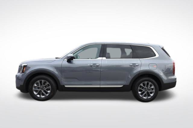 Used 2025 Silver Kia LX image 6