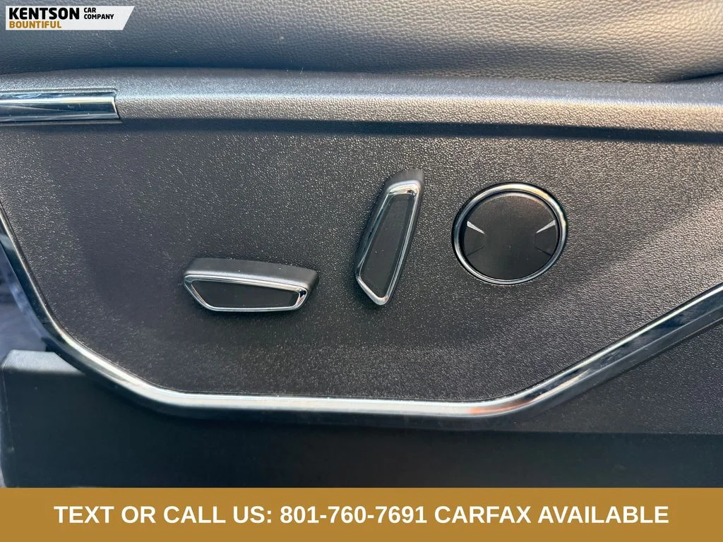 Used 2024 Gray Ford Lariat image 31