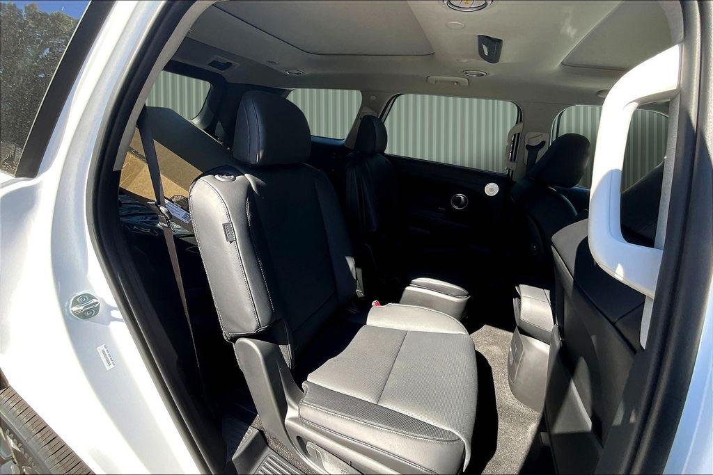 2026 Hyundai Palisade Limited - Photo 11
