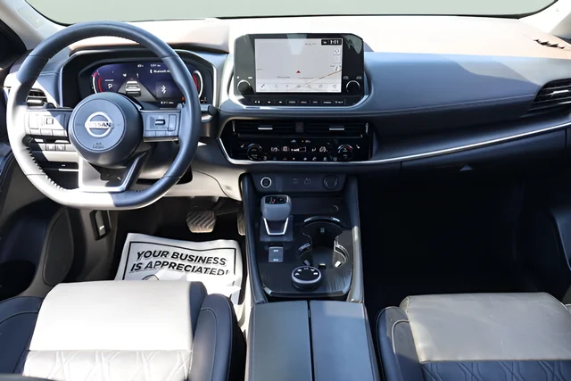 Used 2021 Gray Nissan Platinum image 11
