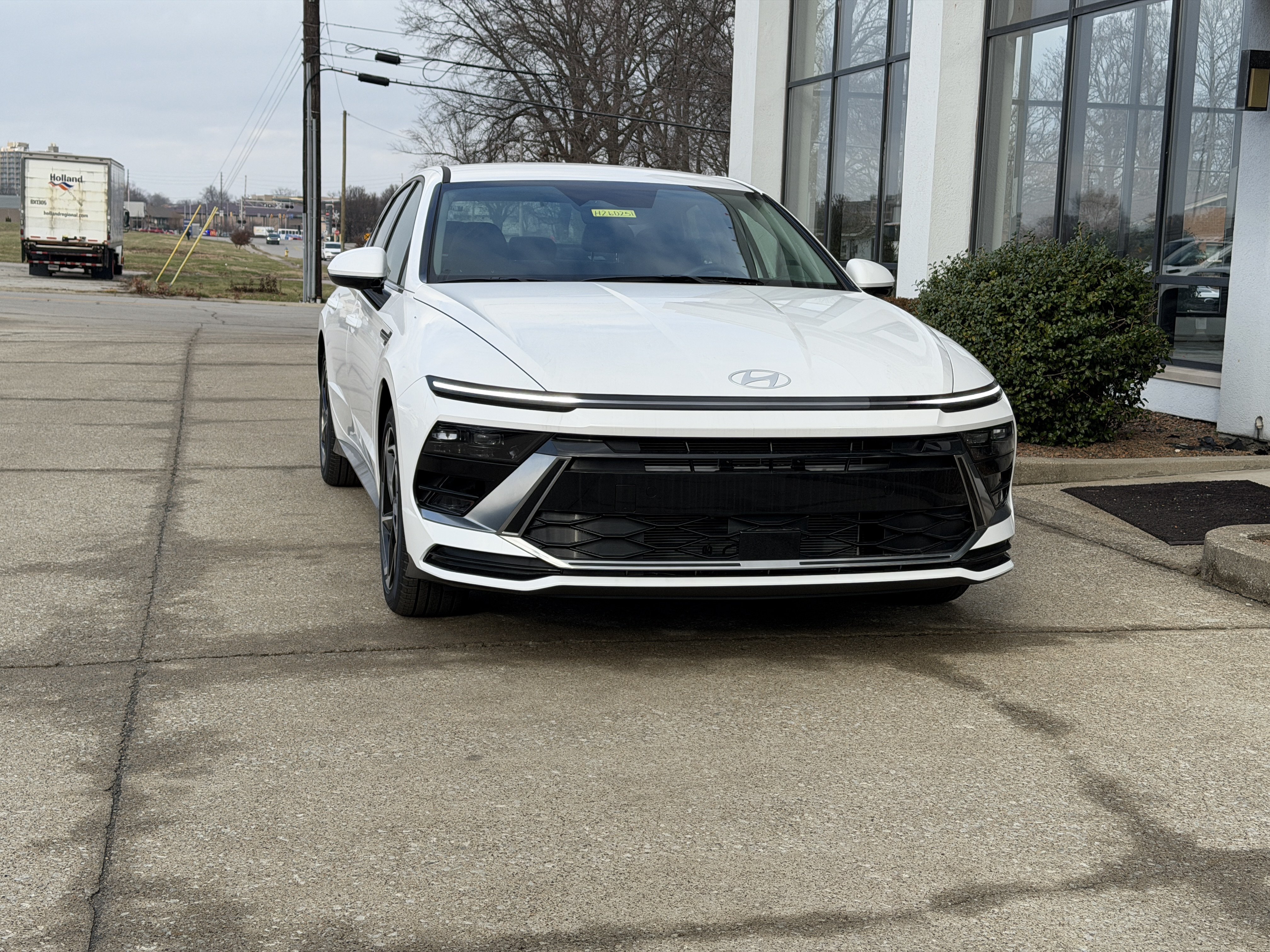 Used 2026 White Hyundai SEL Sport image 13