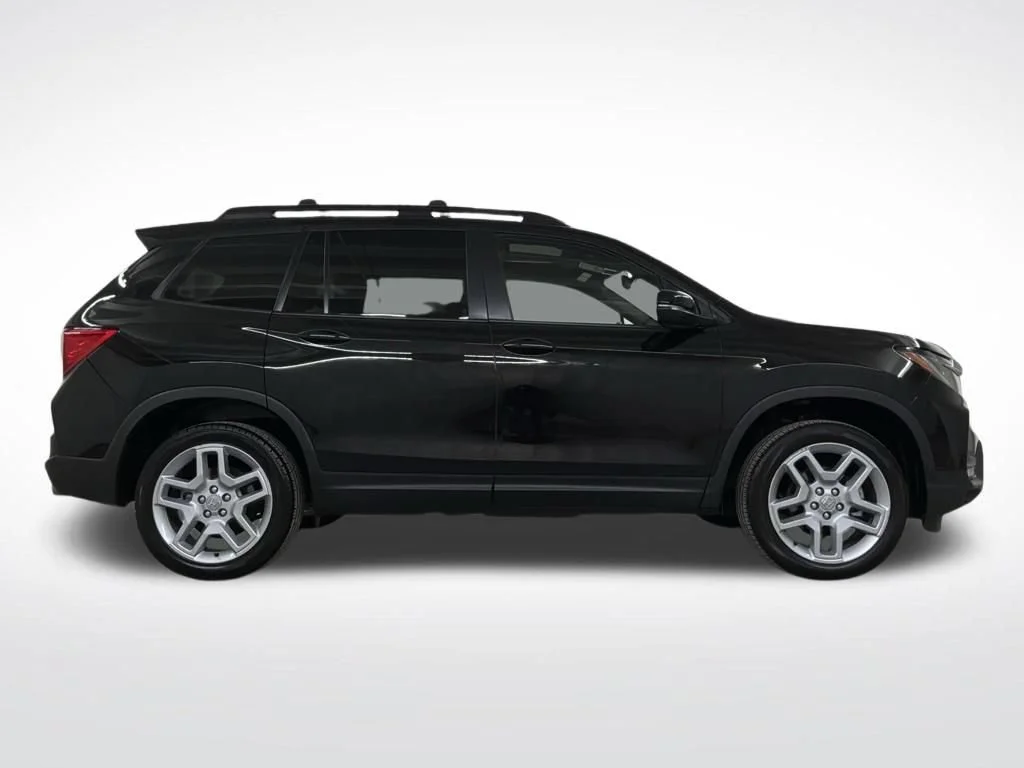 Certified Used 2025 Crystal Black Pearl Honda AWD EX-L image 69