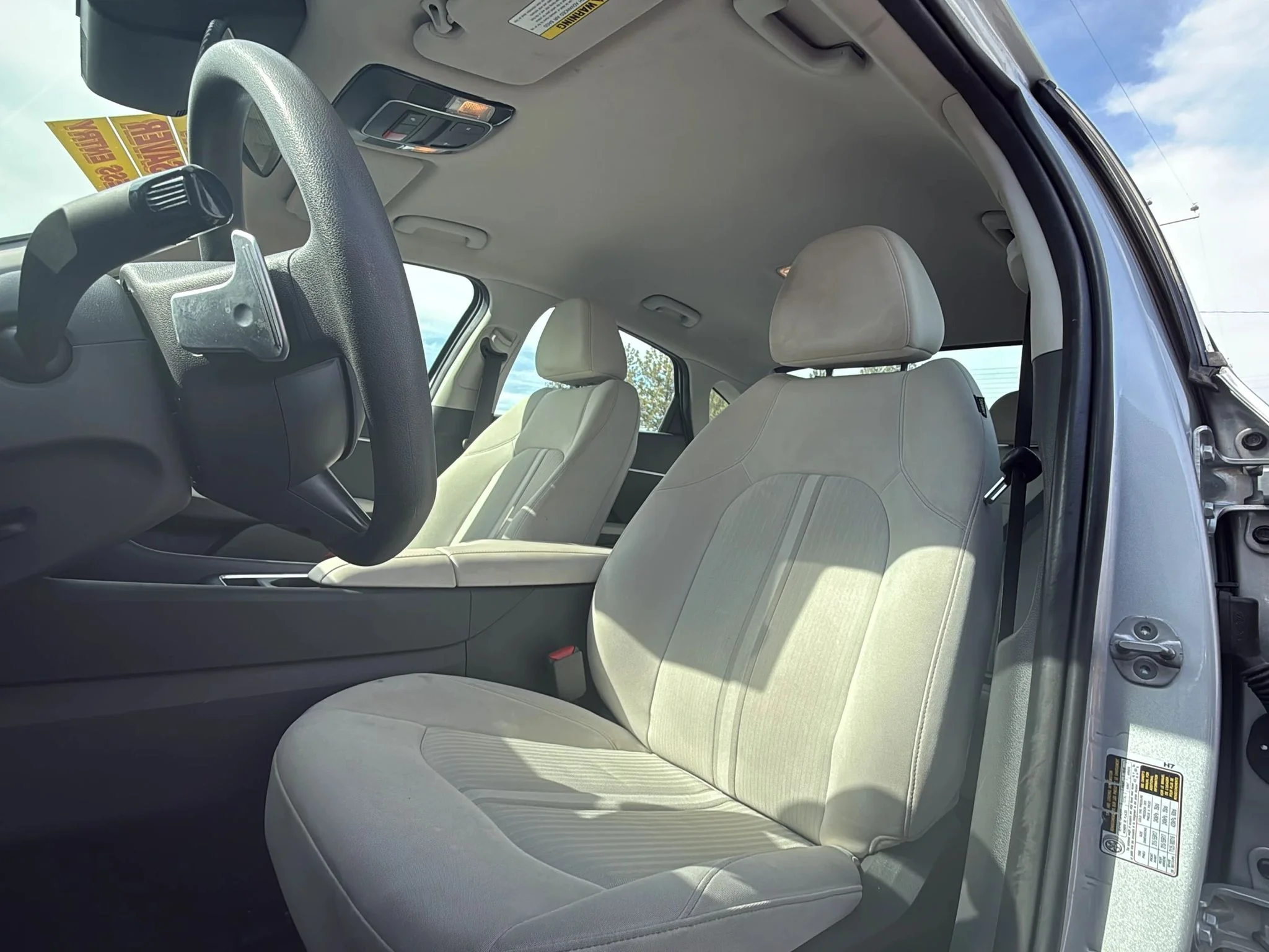 Used 2025 Aero Silver Hyundai SEL image 10